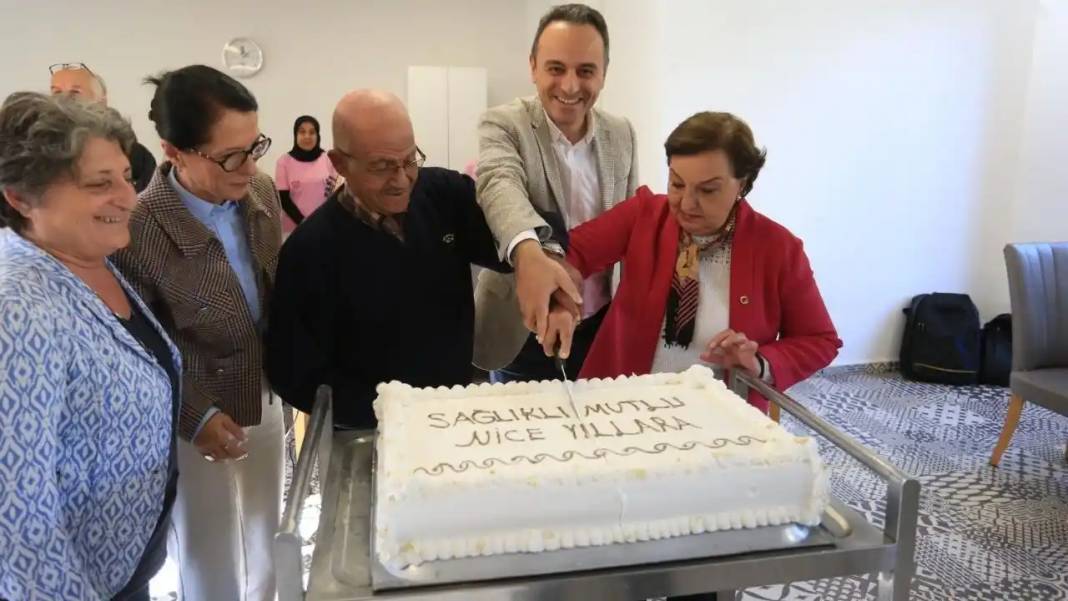 Antalya’da Huzurevinde Kuşaklararası Dayanışma Renkli Anlara Sahne Oldu! 3